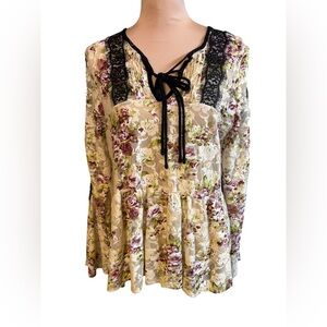 POL Women’s Lace Floral Peplum Top Large